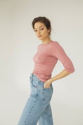 Różowa bluzka z dekoltem w łódkę ROSA Rozmiar S