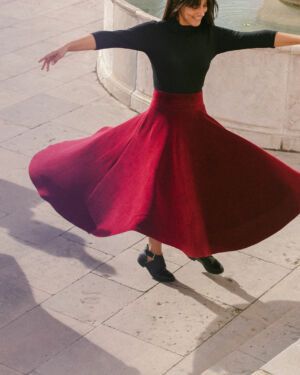 Czerwona spódnica aksamitna Vino Rosso w długości midi