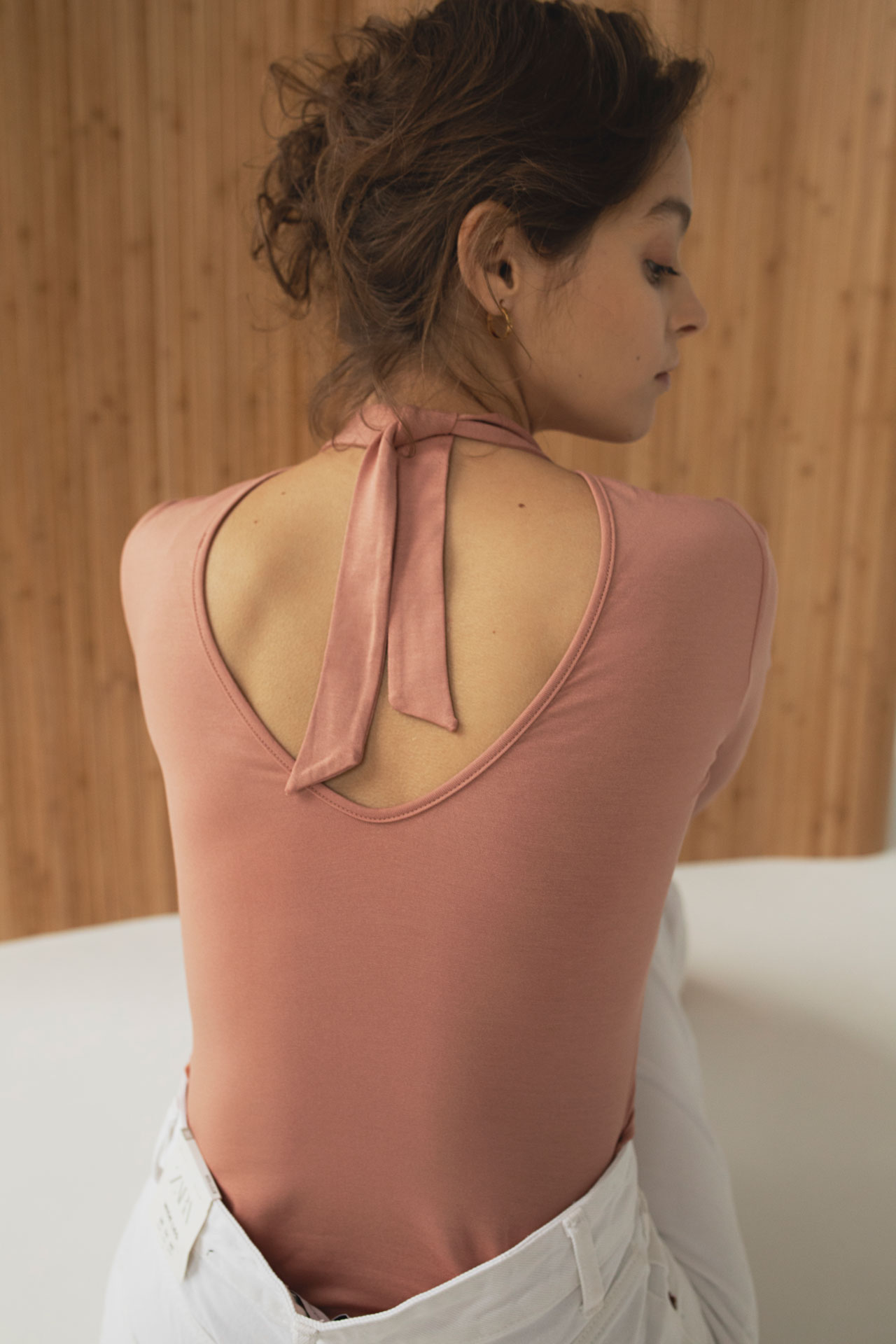 APRICOT BLOUSE WITH CUT-OUT AT THE BACK | ALBICOCCA