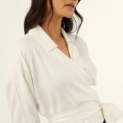 biała bluzka kopertowa koszula kopertowa z wiskozy
